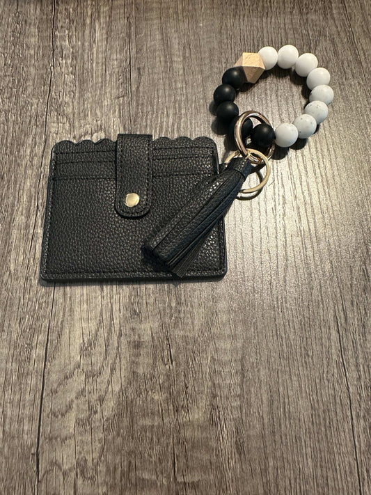 Black-Scalloped-Edge-Wallet-Wristlet